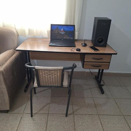 Apartamento Com Estacionamento, Wi-Fi, Ar Condicionado A 300 Metros Da Praia Da Enseada No Guaruja. Buitenkant foto