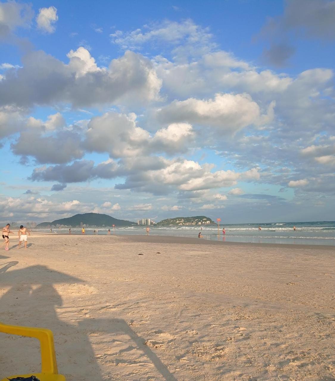 Apartamento Com Estacionamento, Wi-Fi, Ar Condicionado A 300 Metros Da Praia Da Enseada No Guaruja. Buitenkant foto