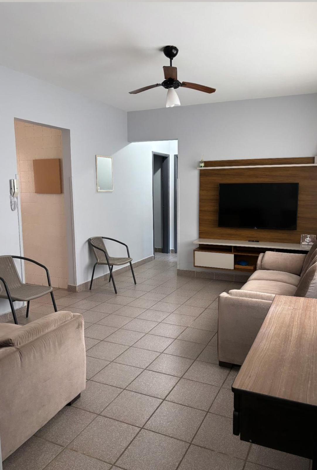 Apartamento Com Estacionamento, Wi-Fi, Ar Condicionado A 300 Metros Da Praia Da Enseada No Guaruja. Buitenkant foto